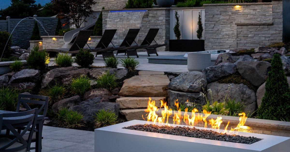 How Privacy Walls Add Beauty and Seclusion